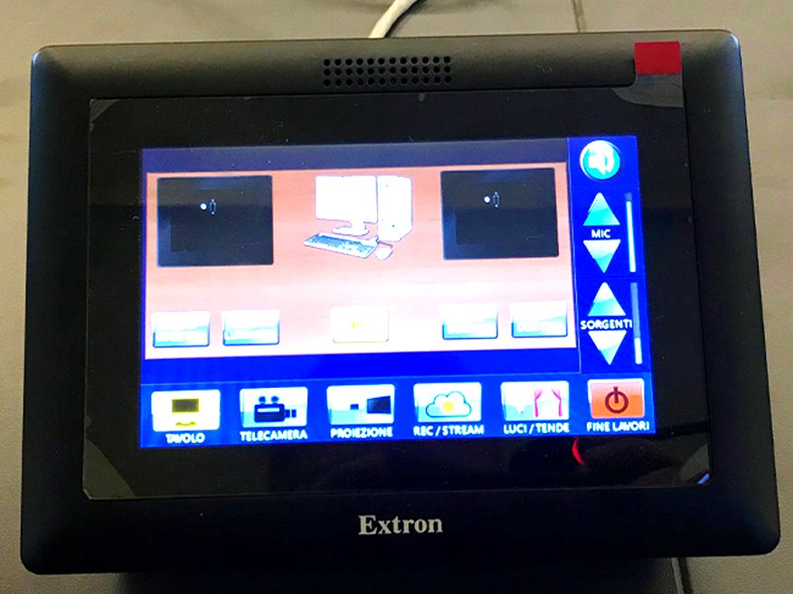 Il pannello di controllo touch Extron