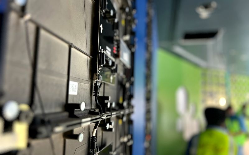 Controllo centralizzato — un lavoro reale Armonica